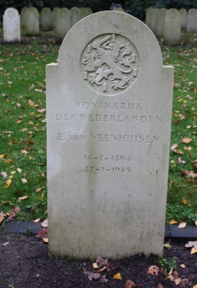 Grafsteen van Elbert van Veenhuisen