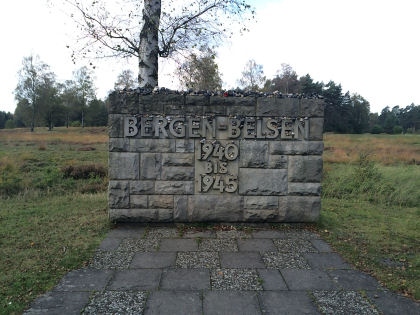 Grafsteen van Willem Veldhuizen