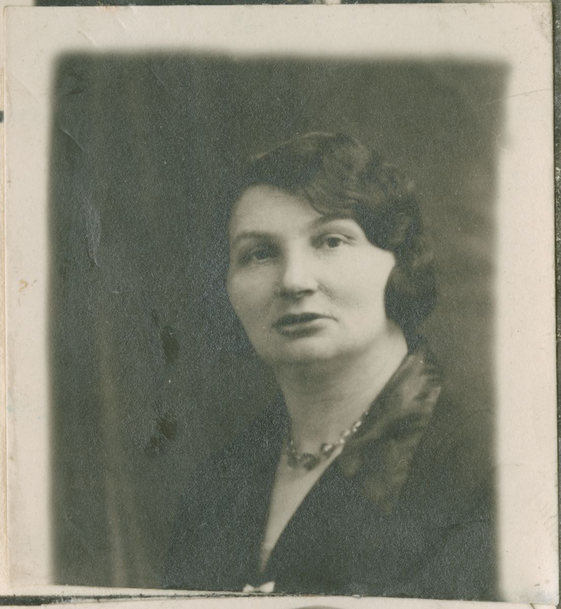 Portret van Fanny Van Weezel