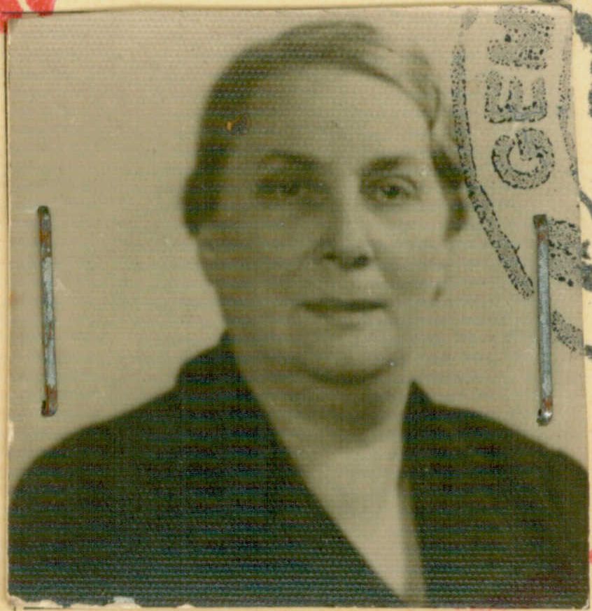 Portret van Esther Lessing