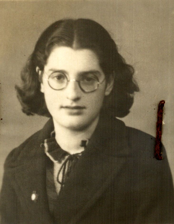 Portret van Raymonde Mariette Swalf