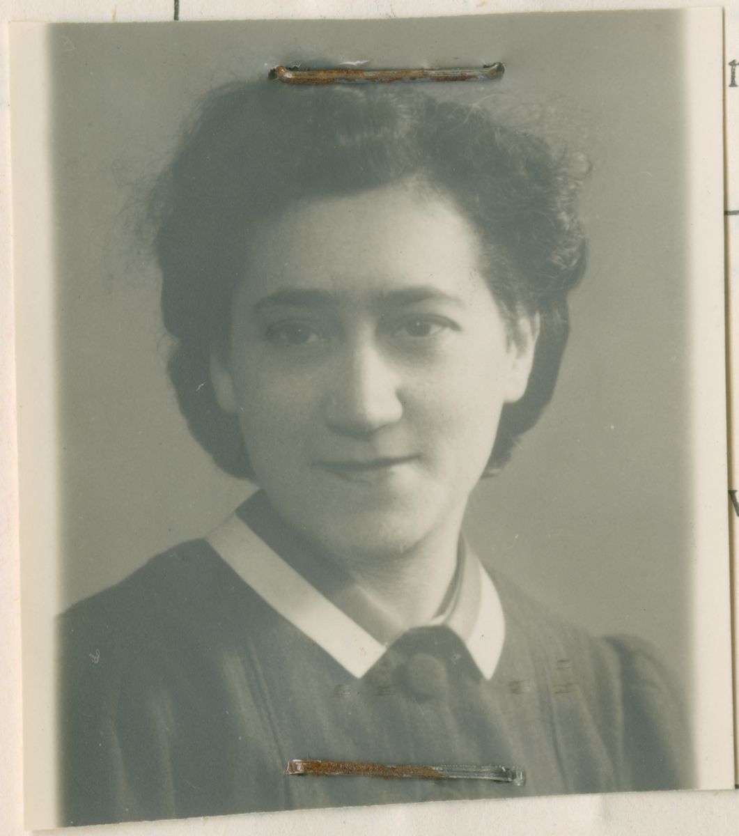 Portret van Estella Wolder