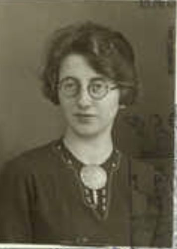 Portret/afbeelding van Saartje Frank