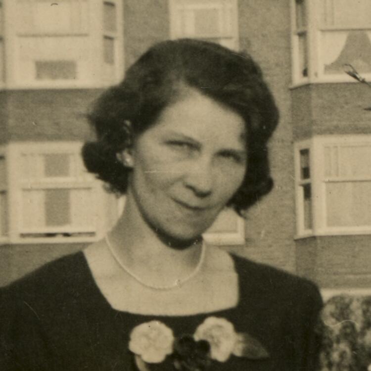Christina Voskuijl, Amsterdam, rond 1939