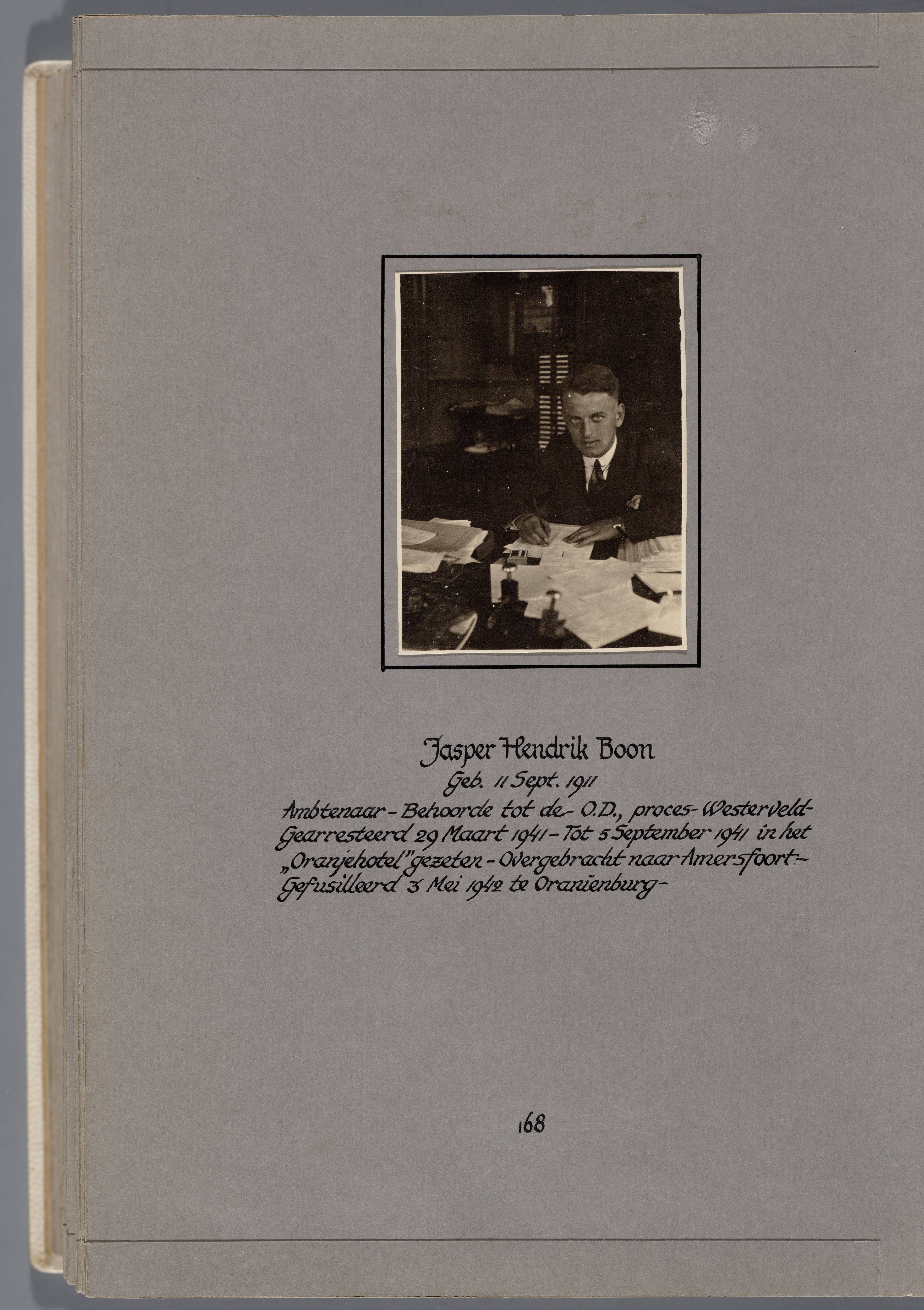 Stichting Oranjehotel: Doodenboeken Jasper Hendrik Boon