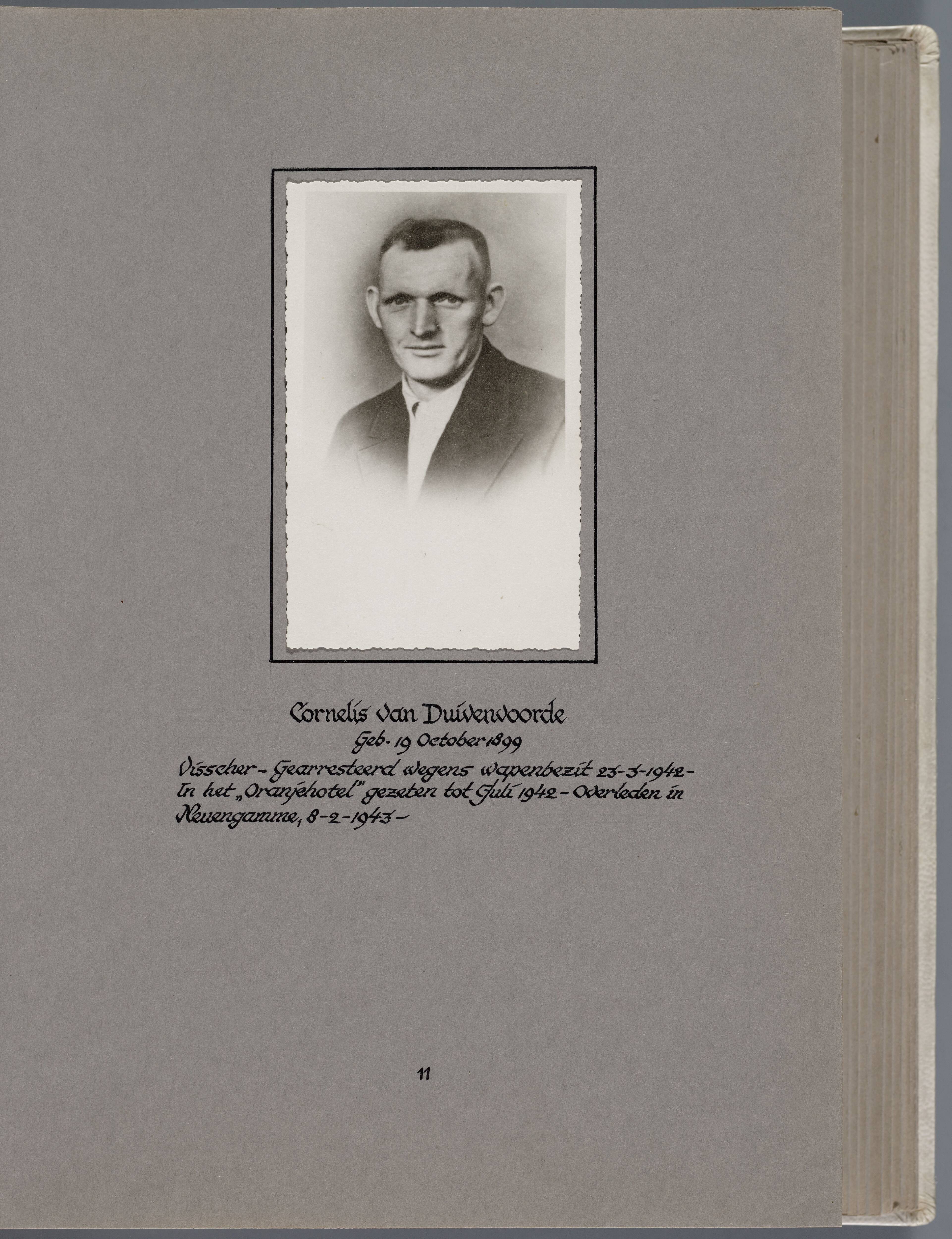 Stichting Oranjehotel: Doodenboeken Cornelis van Duivenvoorde