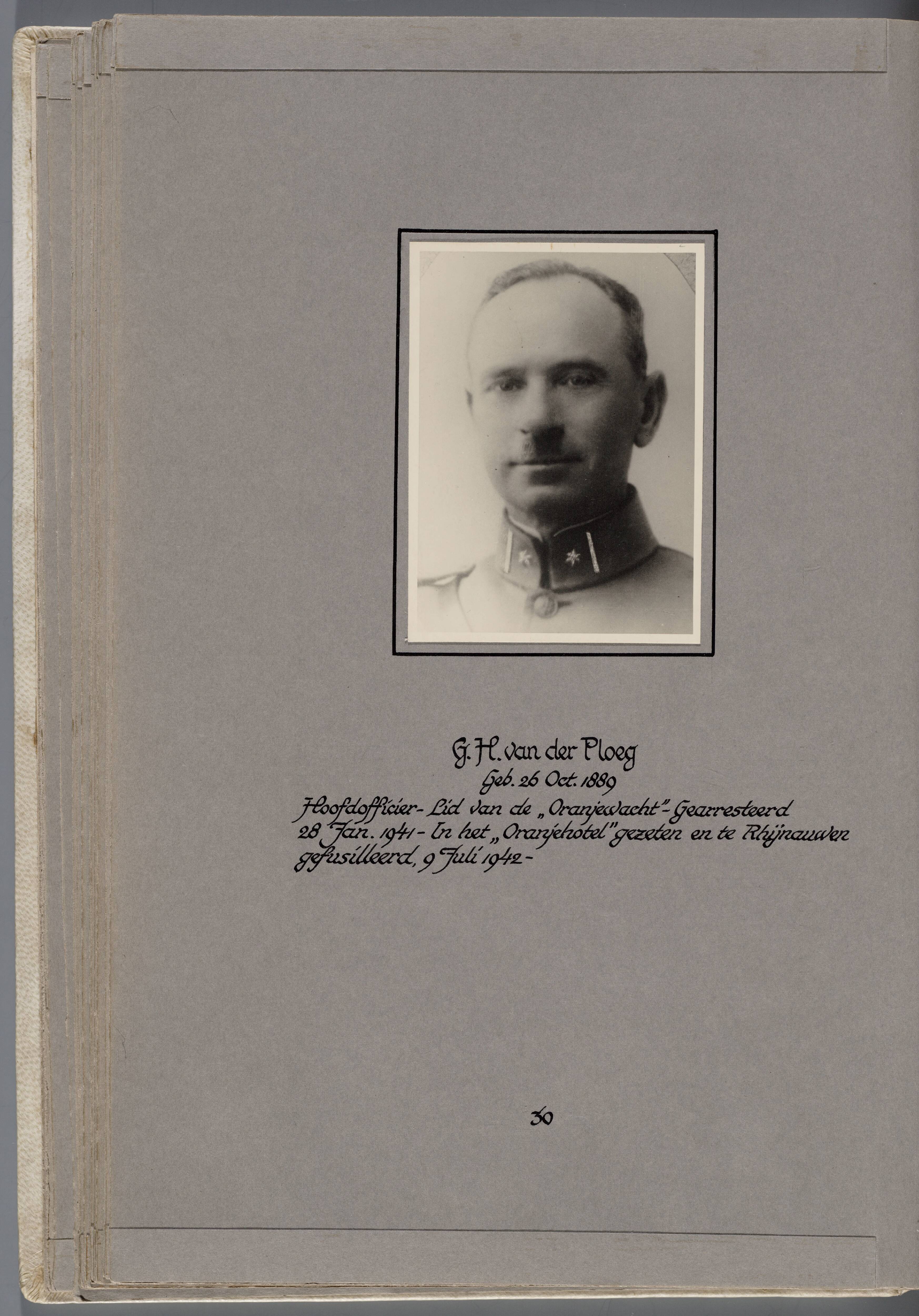 Stichting Oranjehotel: Doodenboeken George Hendrik van der Ploeg
