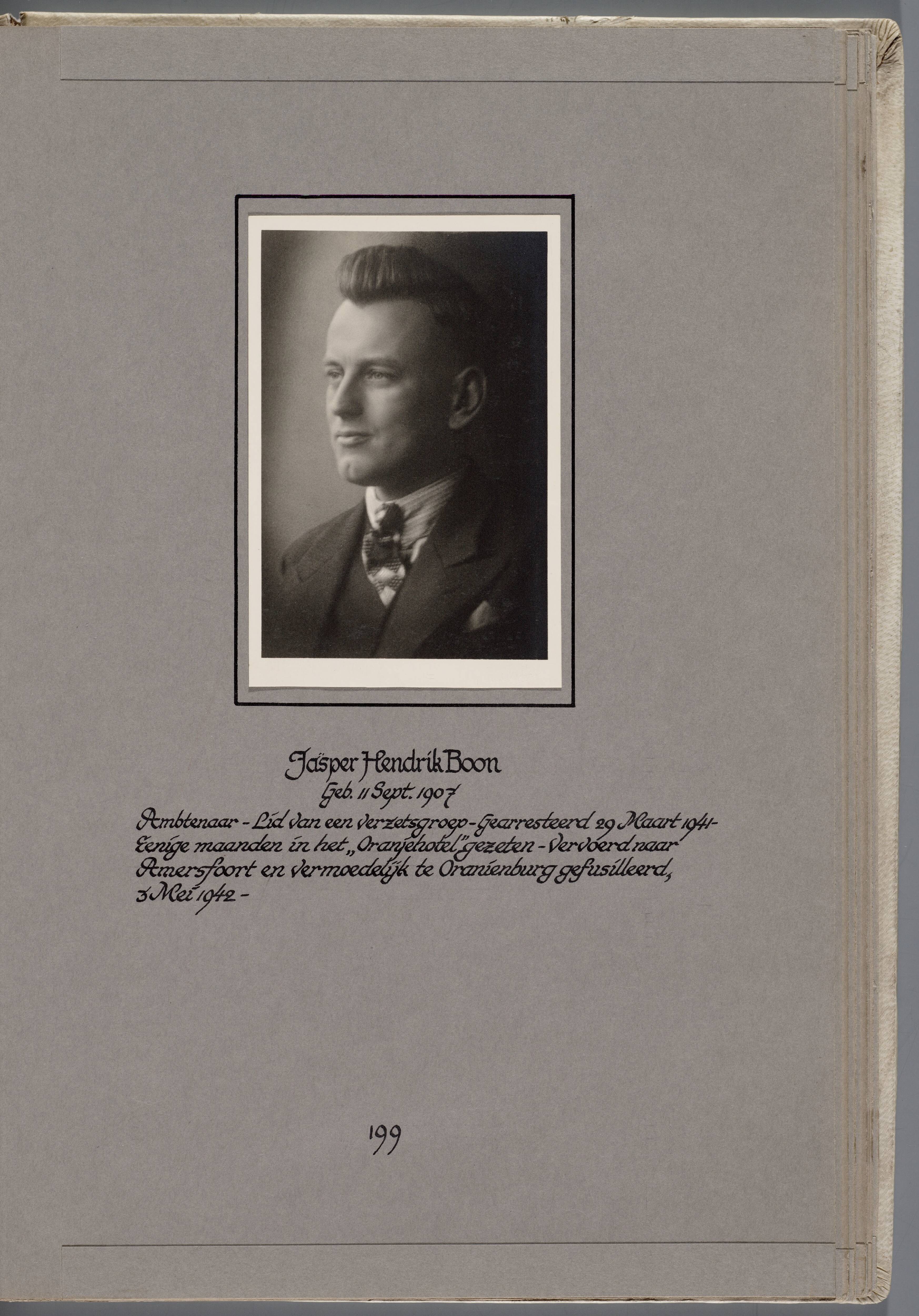Stichting Oranjehotel: Doodenboeken Jasper Hendrik Boon