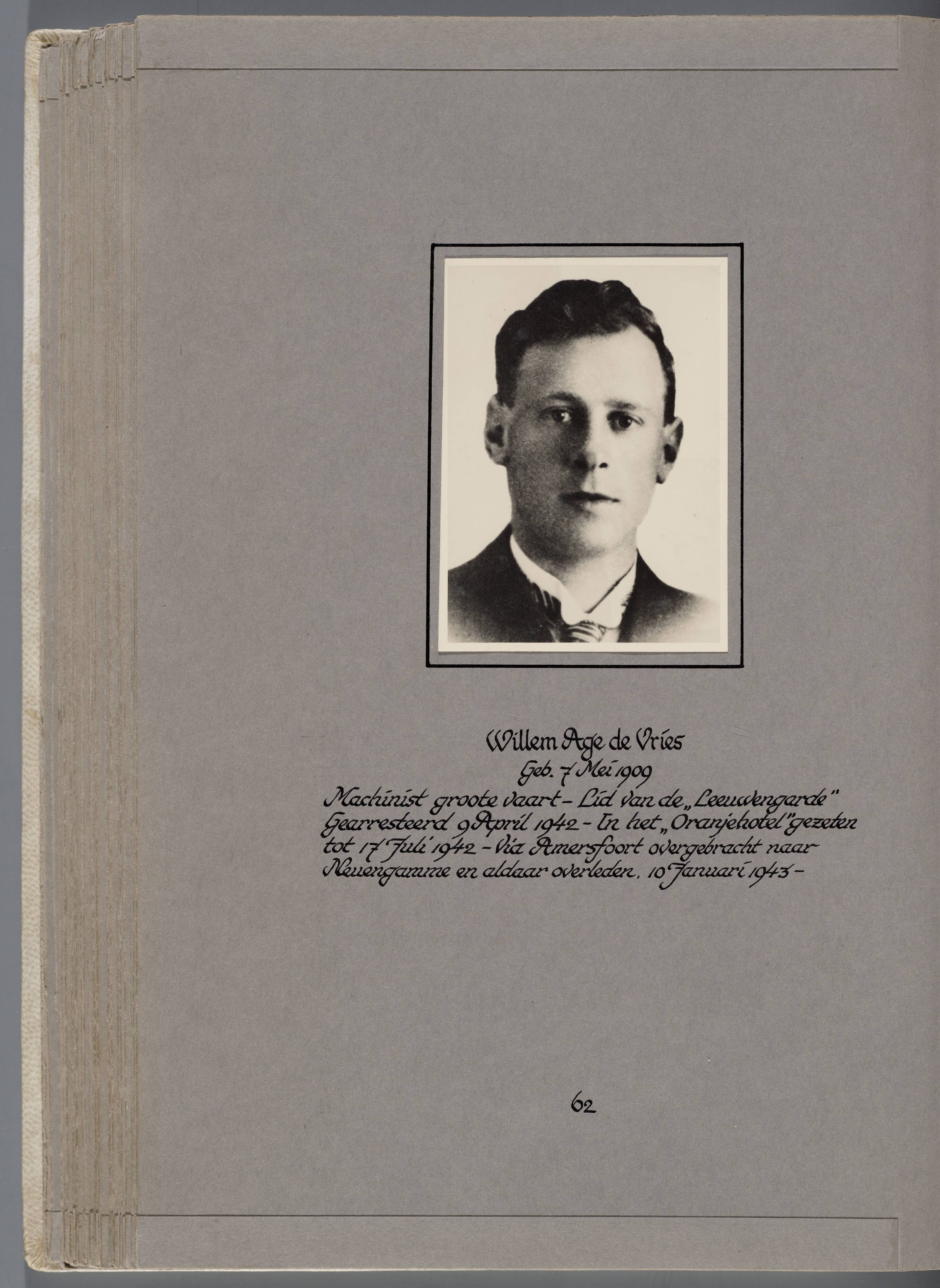 Stichting Oranjehotel: Doodenboeken Willem Age de Vries