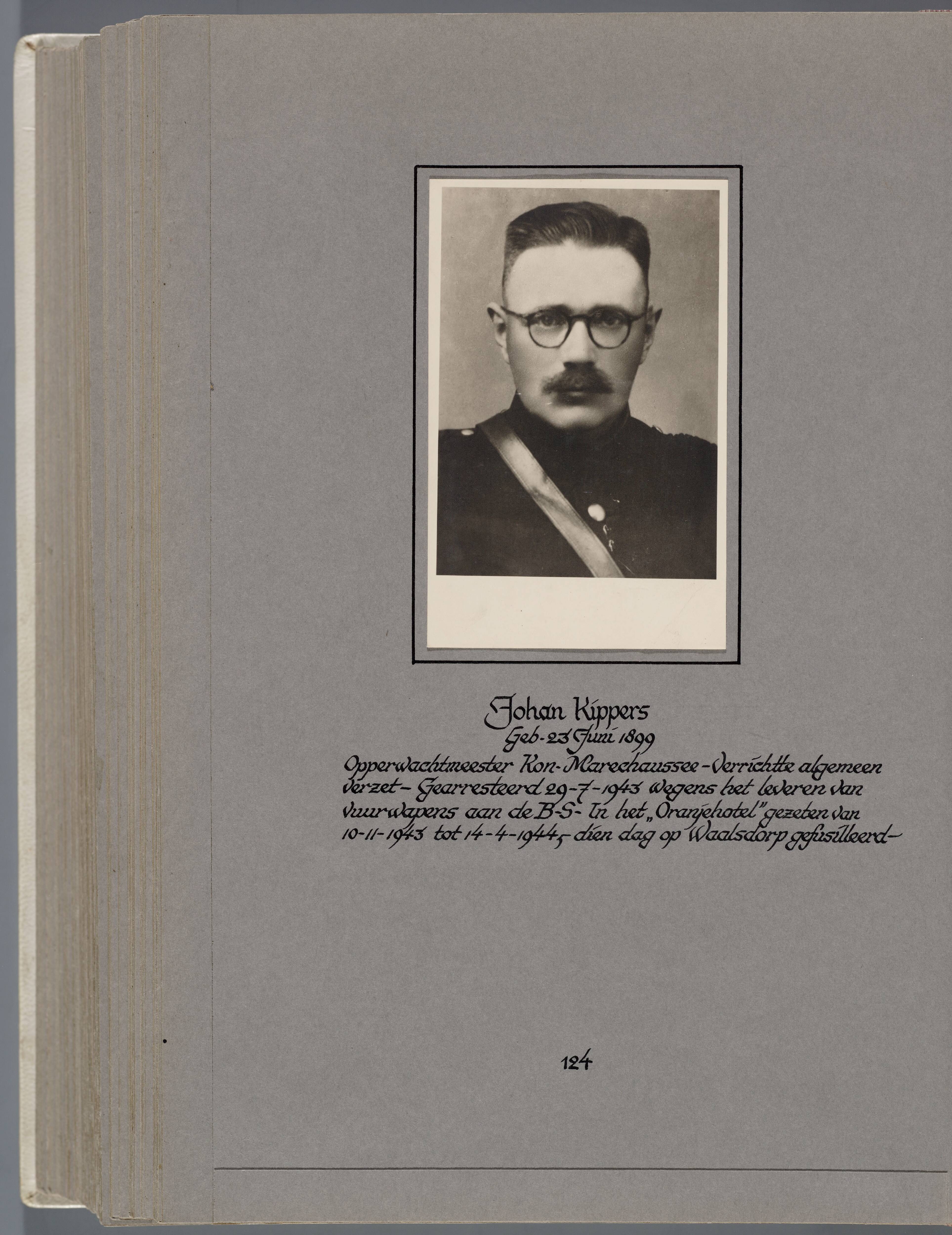 Stichting Oranjehotel: Doodenboeken Johan Kippers