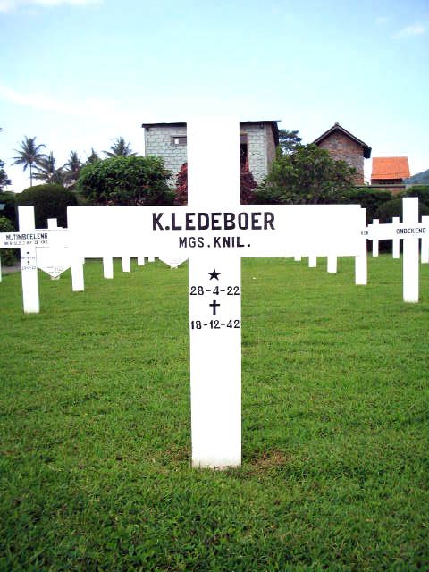 Afbeelding van graf of monument van Karel Ledeboer