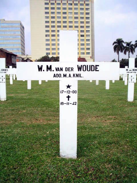 Afbeelding van graf of monument van Willem Matthijs van der Woude