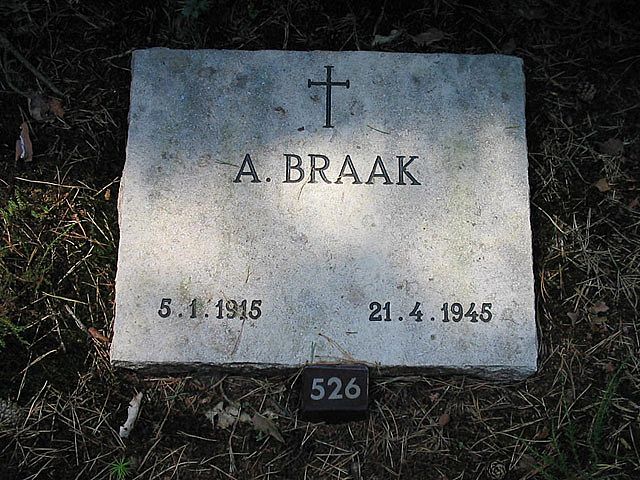 Afbeelding van graf of monument van Arie Braak