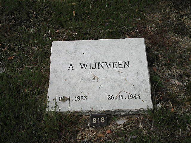 Afbeelding van graf of monument van Abram Wijnveen