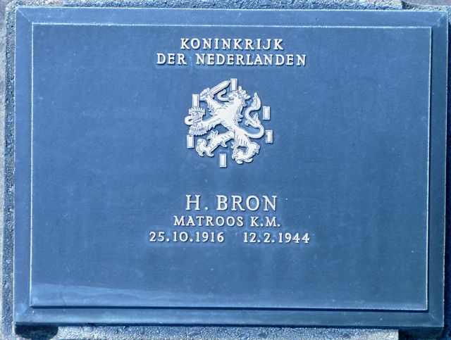 Afbeelding van graf of monument van Hindrik Bron