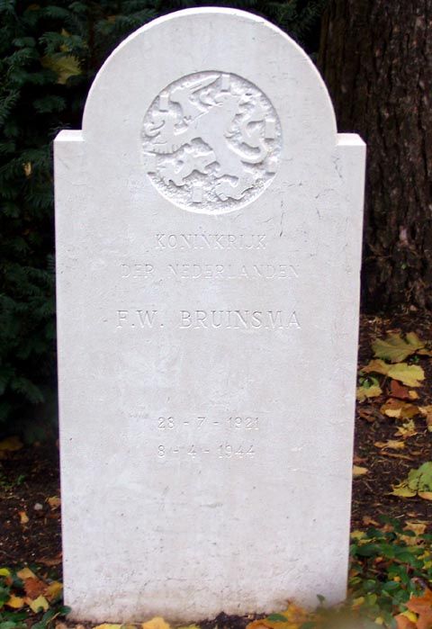 Afbeelding van graf of monument van Frans Willem Bruinsma