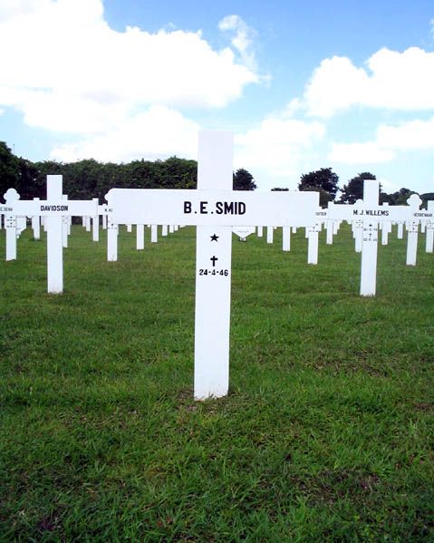 Afbeelding van graf of monument van B.E. Smid