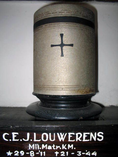 Afbeelding van graf of monument van Carel Eduard Johannes Louwerens