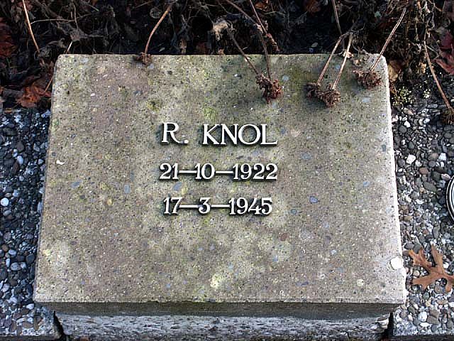 Afbeelding van graf of monument van Roelof Knol