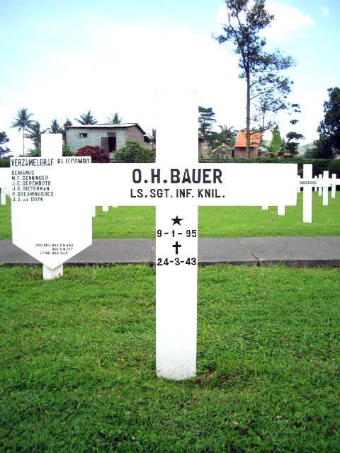Afbeelding van graf of monument van Oscar Hermann Bauer
