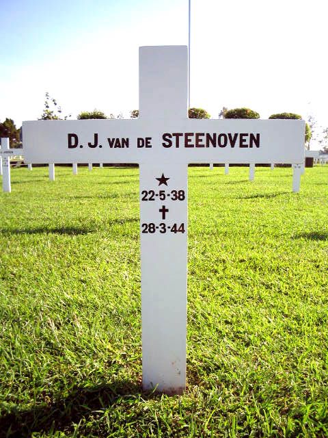 Afbeelding van graf of monument van Dirk Johan van de Steenoven