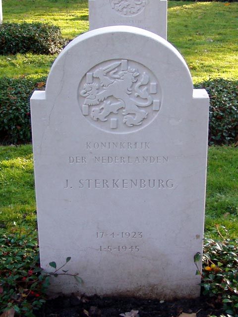 Afbeelding van graf of monument van Jacobus Sterkenburg