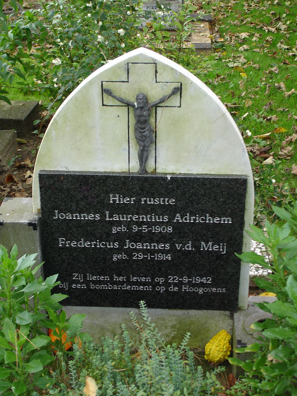 Afbeelding van graf of monument van Jan Lourentius Adrichem