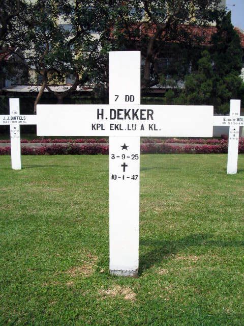 Afbeelding van graf of monument van Henk Dekker