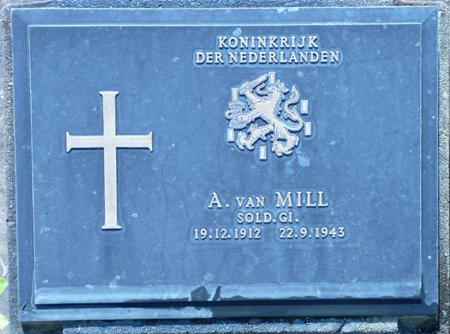 Afbeelding van graf of monument van Adriaan van Mill