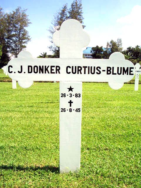 Afbeelding van graf of monument van Cornelia Johanna Donker Curtius-Blume