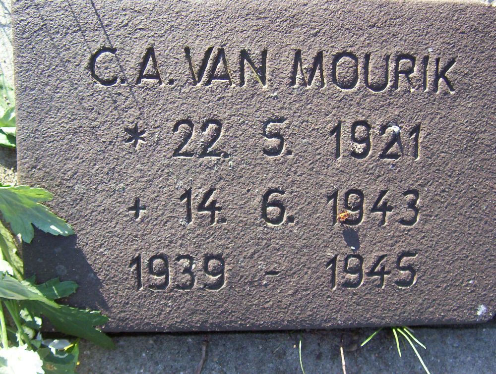 Afbeelding van graf of monument van Cornelis Albertus van Mourik