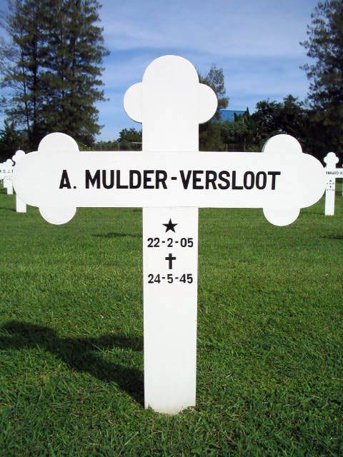 Afbeelding van graf of monument van Adriana Mulder-Versloot
