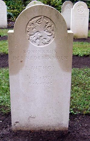 Afbeelding van graf of monument van Evert Uithol