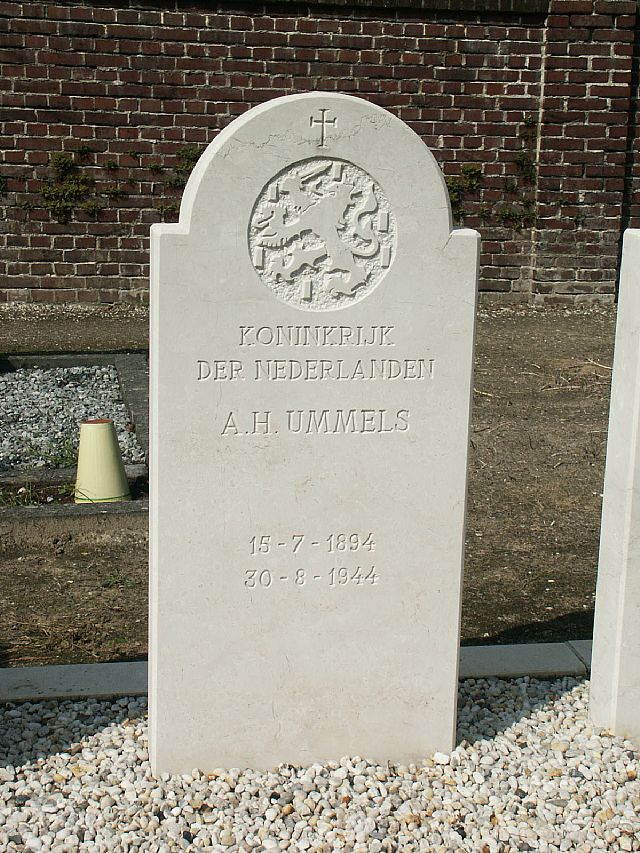 Afbeelding van graf of monument van Antonius Hubertus Ummels