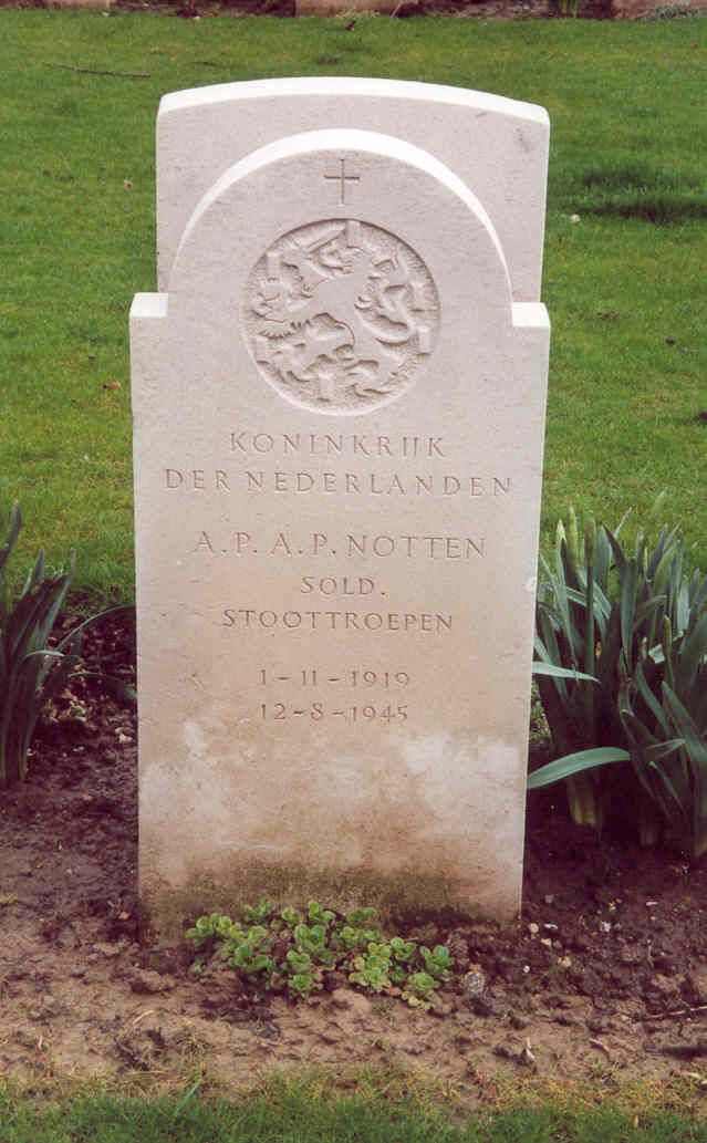 Afbeelding van graf of monument van Adrianus Petrus Arnoldus Pauline Notten