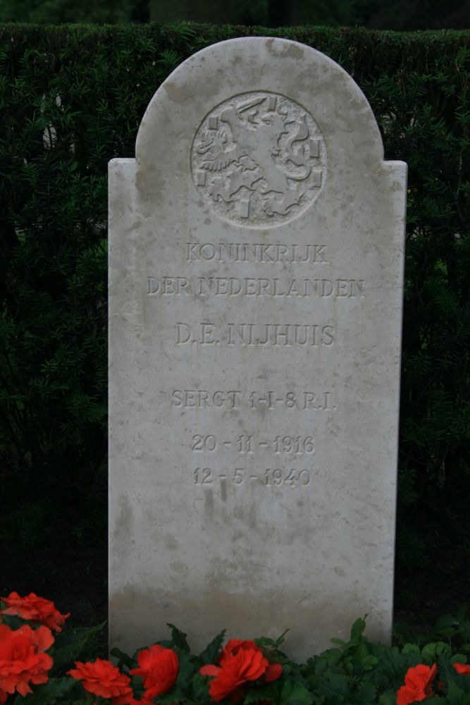 Afbeelding van graf of monument van Derk Embert Nijhuis