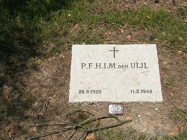 Afbeelding van graf of monument van Petrus Franciscus Hubertus Ignatius Maria den Uijl