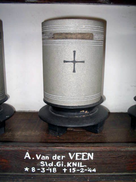 Afbeelding van graf of monument van Albert van der Veen