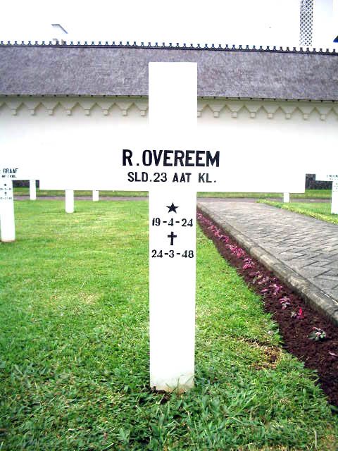 Afbeelding van graf of monument van Rijk Overeem