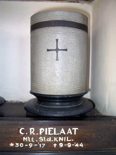 Afbeelding van graf of monument van Charles Robert Pielaat
