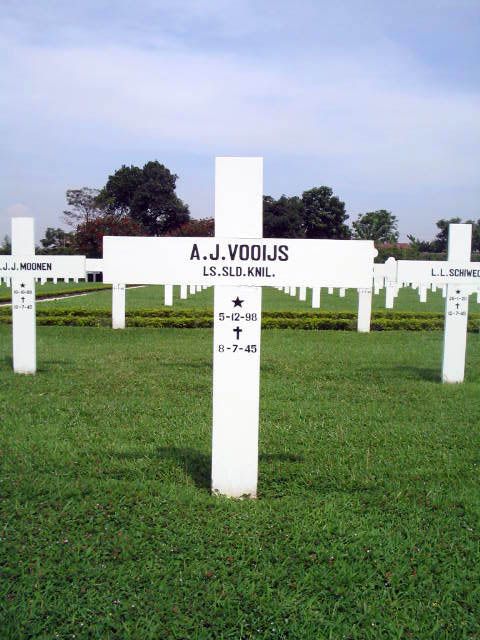 Afbeelding van graf of monument van Arie Johannes Vooijs