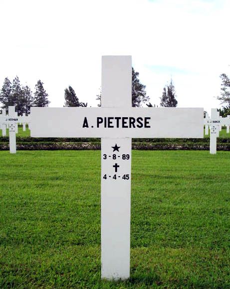 Afbeelding van graf of monument van Augustaaf Pieterse