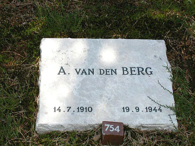 Afbeelding van graf of monument van Arij van den Berg