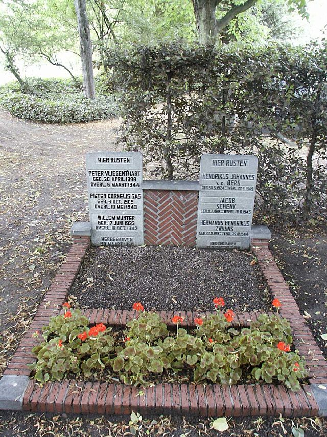 Afbeelding van graf of monument van Hendrikus Johannes van den Berg