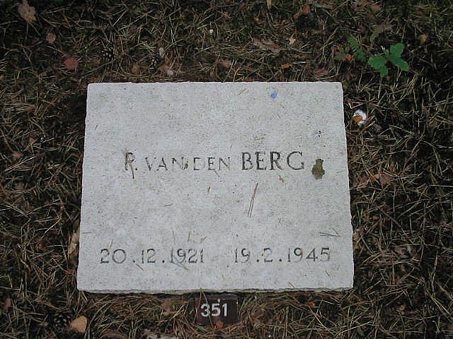 Afbeelding van graf of monument van Pieter van den Berg
