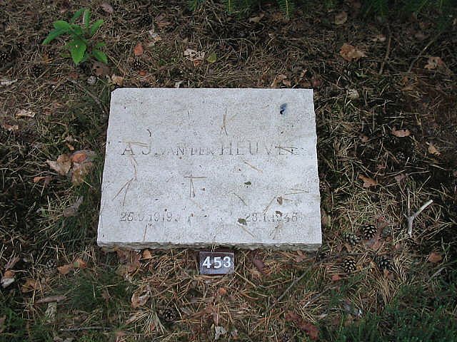 Afbeelding van graf of monument van Albertus Johannes van den Heuvel