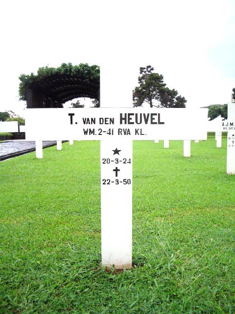 Afbeelding van graf of monument van Theodorus van den Heuvel