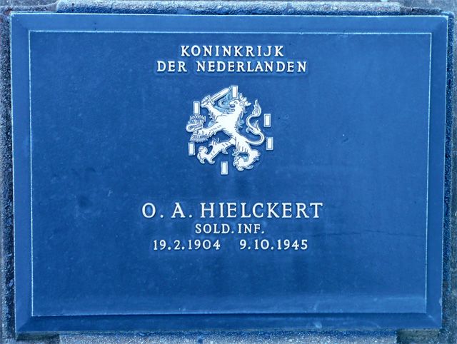 Afbeelding van graf of monument van Oscar Albert Hielckert