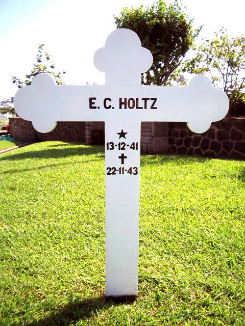 Afbeelding van graf of monument van Emily Constance Holtz