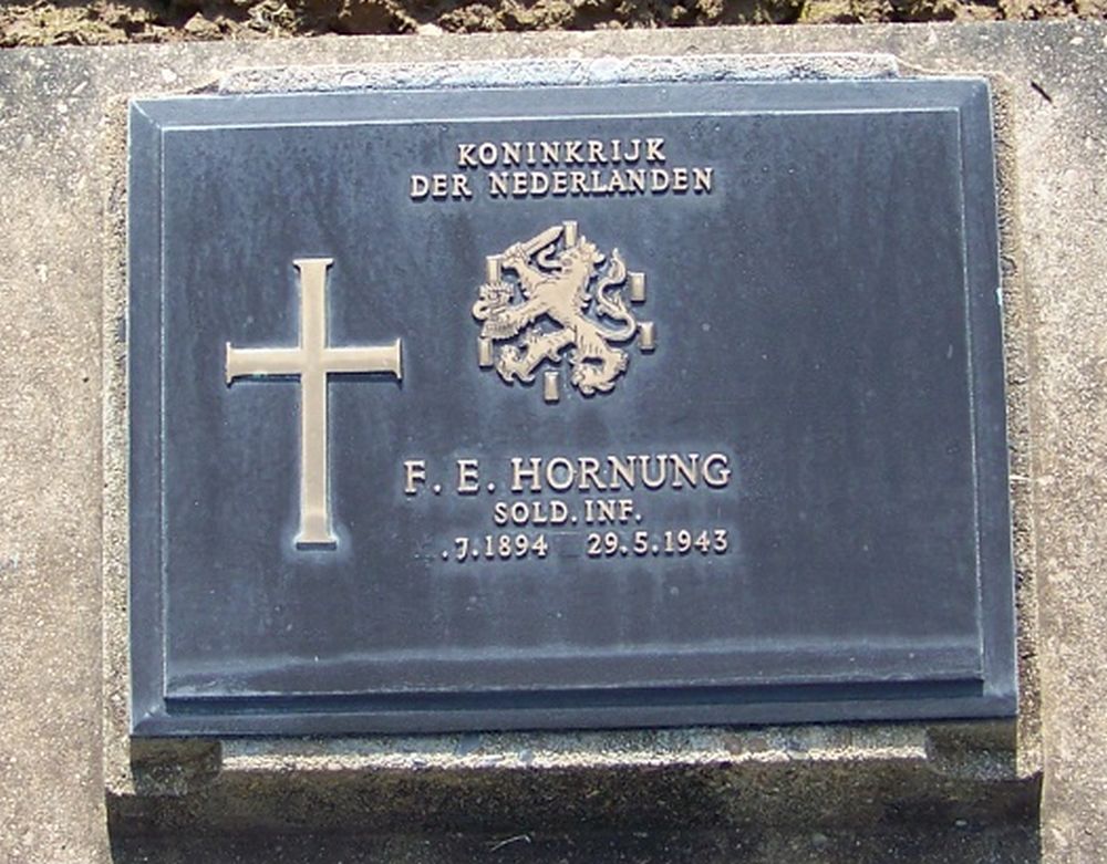 5. E. 30.JPG